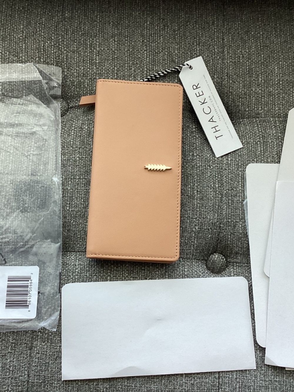 Thacker Anna Leather Wallet - Picture 2 of 8
